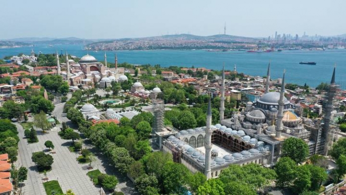 إسطنبول ضمن أفضل 10 وجهات سياحية لعام 2022 متقدمة على باريس