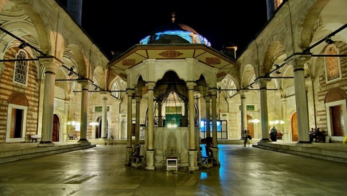مسجد لالالي