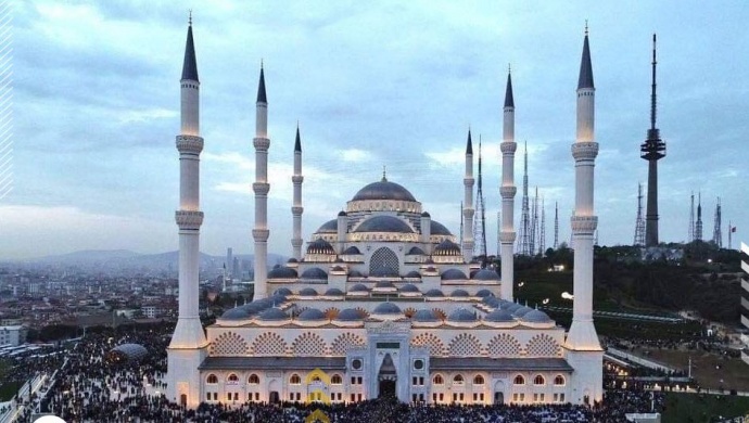 مسجد تشامليجا